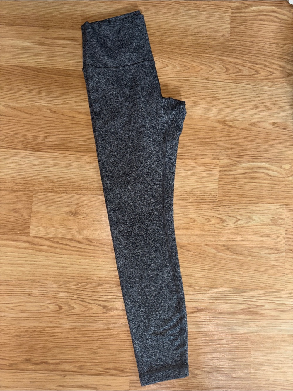 LULULEMON LEGGINGS - Picture 2 of 6